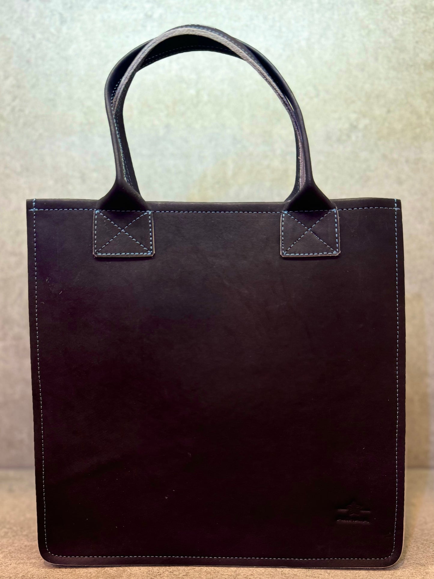 America Handbag (Full Grain Leather)